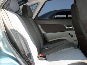 2010 Lada Priora Hatchback Pictures
