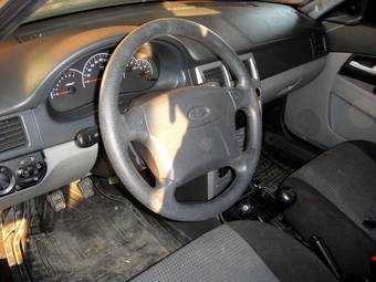 2010 Lada Priora Hatchback Pictures