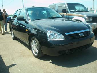2010 Lada Priora Hatchback Pictures