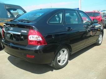 2010 Lada Priora Hatchback Photos