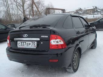 2011 Lada Priora Hatchback Photos