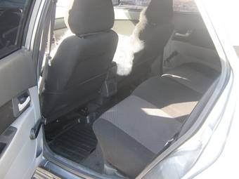 2011 Lada Priora Hatchback Images