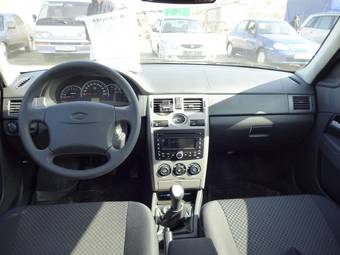 2011 Lada Priora Hatchback Images