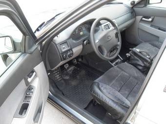 2011 Lada Priora Hatchback Pictures