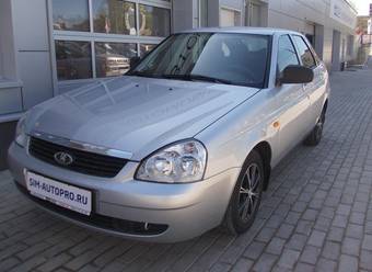 2011 Lada Priora Hatchback Photos