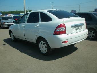 2011 Lada Priora Hatchback Images