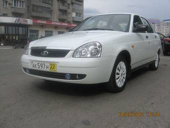 2011 Lada Priora Hatchback Photos
