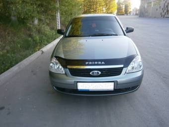 2011 Lada Priora Hatchback Pictures