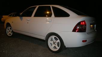 2011 Lada Priora Hatchback Pictures