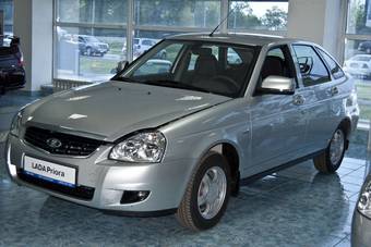 2012 Lada Priora Hatchback Photos