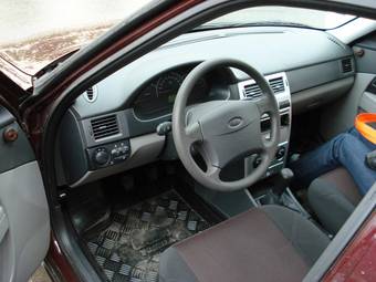 2008 Lada Priora Sedan Pictures