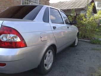 2008 Lada Priora Sedan Pictures