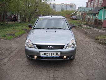 2008 Lada Priora Sedan Pictures