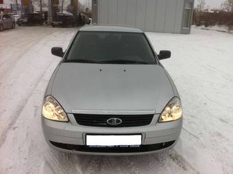2010 Lada Priora Sedan Pictures