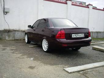 2010 Lada Priora Sedan Wallpapers