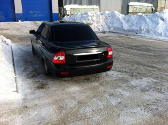 2010 Lada Priora Sedan Pictures
