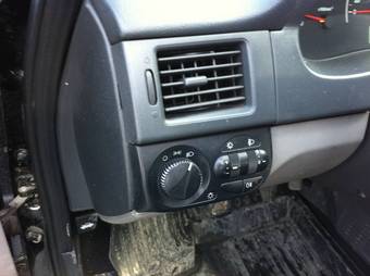 2010 Lada Priora Sedan Pictures