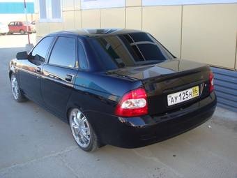 2010 Lada Priora Sedan Pics