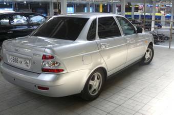 2010 Lada Priora Sedan Pictures