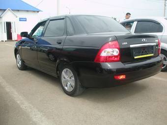 2010 Lada Priora Sedan Pictures