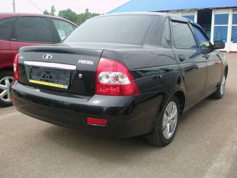 2010 Lada Priora Sedan Photos