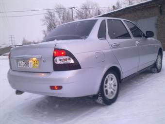 2011 Lada Priora Sedan Pictures