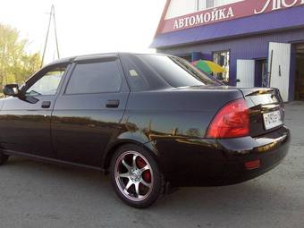 2011 Lada Priora Sedan Pictures