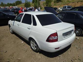 2011 Lada Priora Sedan Photos