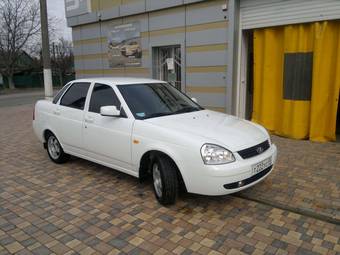 2011 Lada Priora Sedan Photos