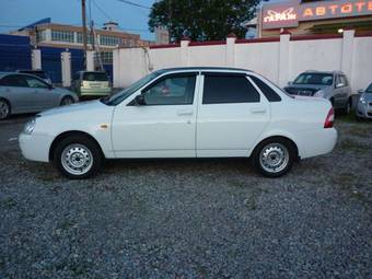 2011 Lada Priora Sedan Photos