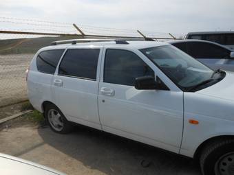 2010 Lada Priora Wagon Photos