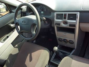 2010 Lada Priora Wagon Pictures
