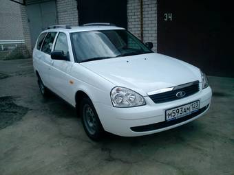 2011 Lada Priora Wagon Pictures