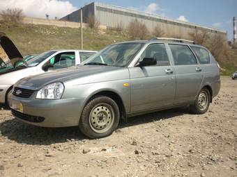 2011 Lada Priora Wagon Pictures