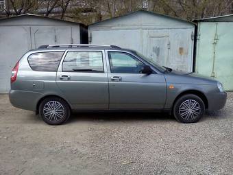 2011 Lada Priora Wagon Pictures