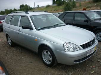 2011 Lada Priora Wagon Pictures