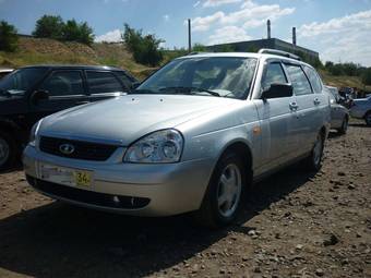 2011 Lada Priora Wagon Pictures