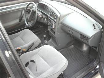 2009 Lada Samara Hatchback Photos