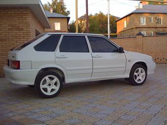 2009 Lada Samara Hatchback Photos