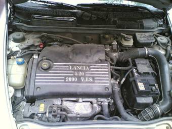 2001 Lancia Lybra Pictures