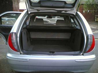 2001 Lancia Lybra Pictures
