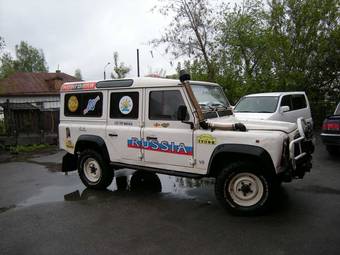 1995 Land Rover Defender Photos