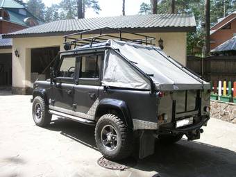 2002 Land Rover Defender Photos