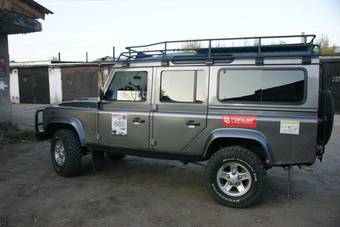 2008 Land Rover Defender Photos