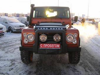 2009 Land Rover Defender Photos