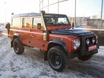 2009 Land Rover Defender Photos