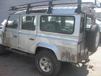 2009 Land Rover Defender Pictures