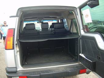 2004 Land Rover Discovery Photos