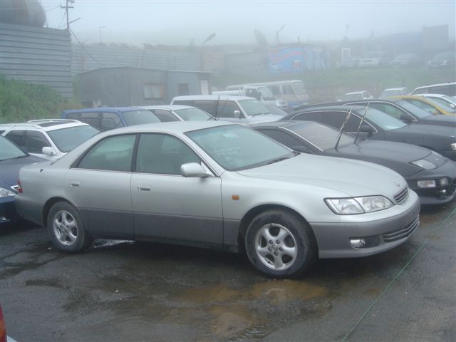 2000 Lexus ES300