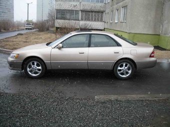 2000 Lexus ES300